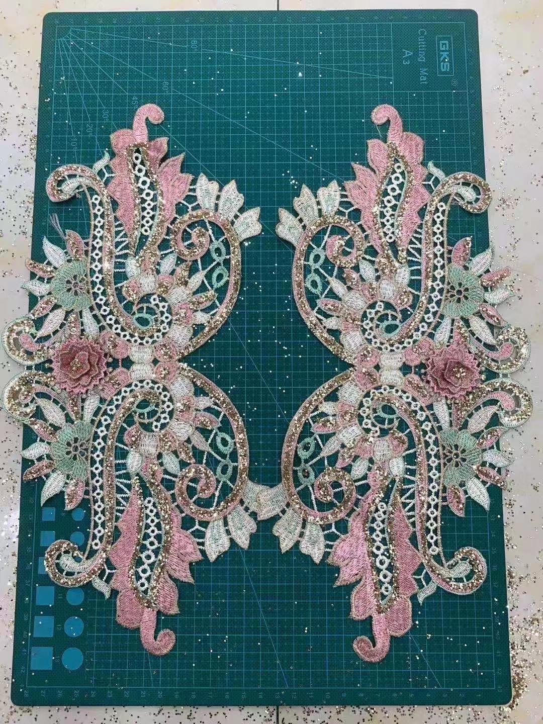 سلسلة يدوية متعددة الألوان details Picture