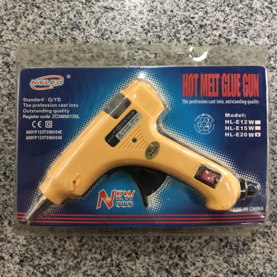 British three-plug yellow 12w small rubber gun