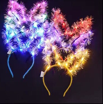 The popular children's hair accessories at the night market, the shining lights at the concert, the golden thread rabbit ear headband