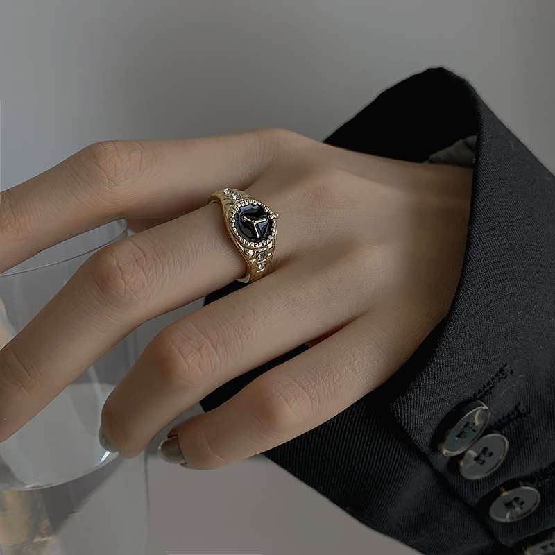 手表盘开口戒指女时尚个性轻奢小众精致食指戒ins潮简约设计指环细节图