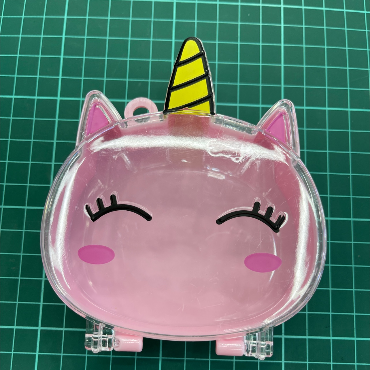 Printed clamshell unicorn