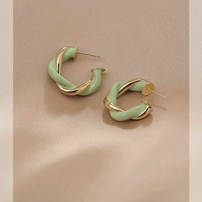 Simple Twist drip oil summer Korean fashion trend small fresh earrings