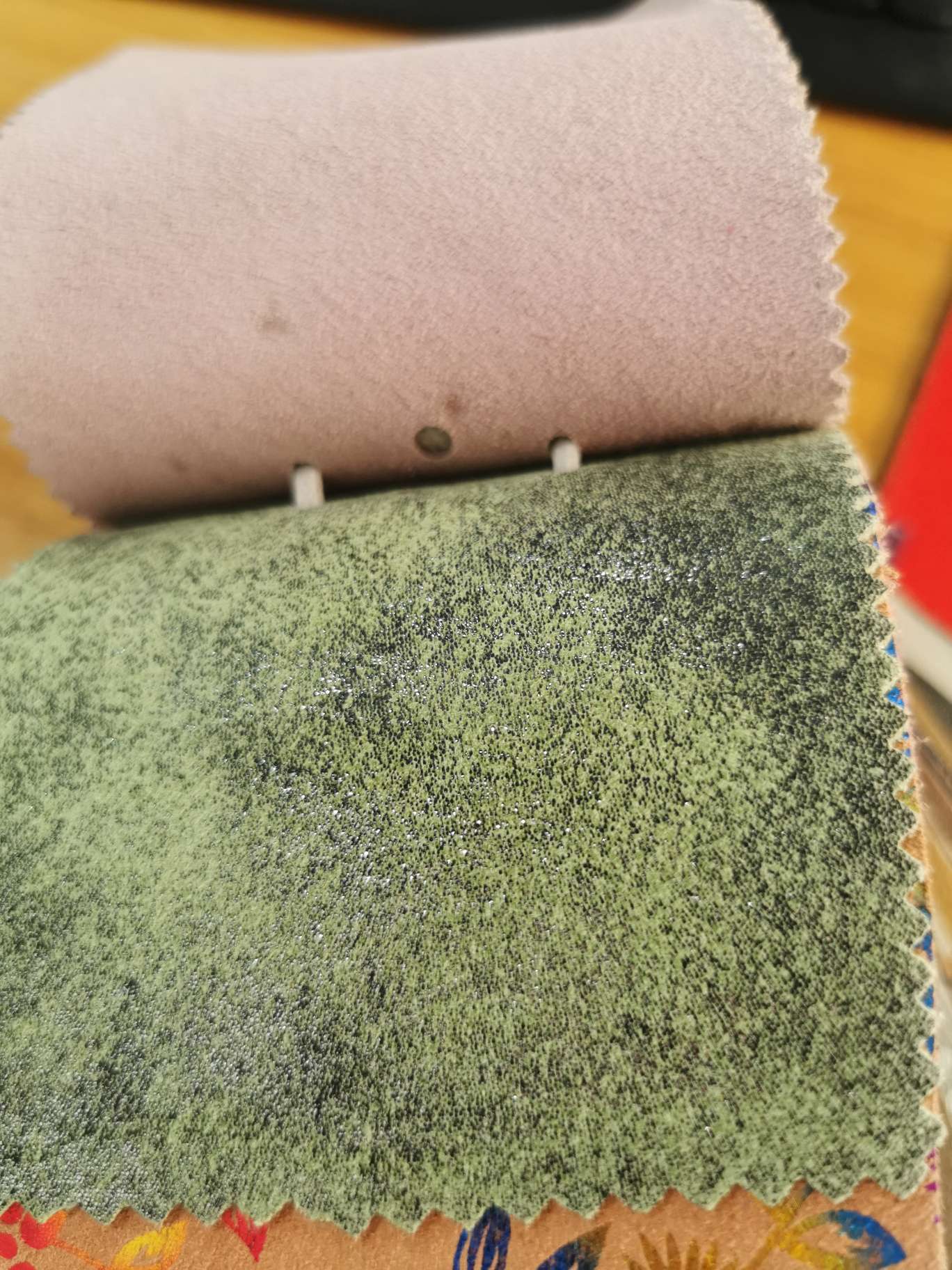 牛皮二层牛绒绿色贴膜，满天星产品图