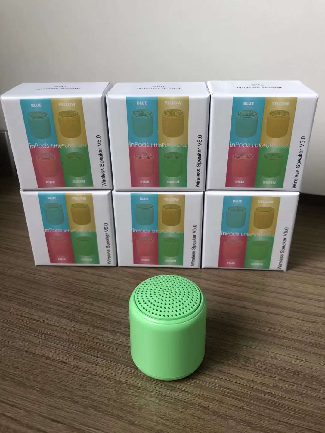 Guangdong Sogo headphones, mobile phone Bluetooth speakers Application Scenario