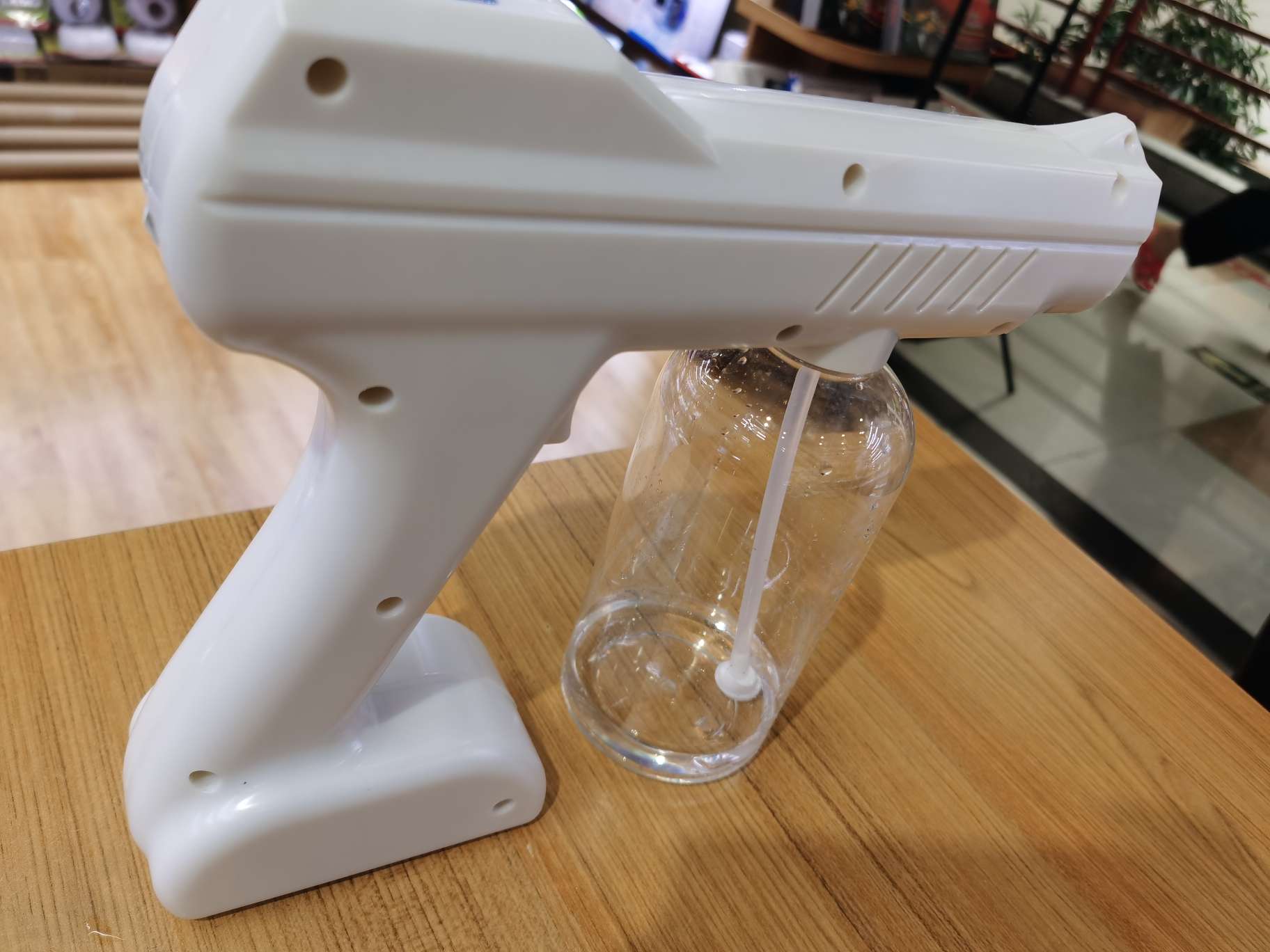 Wireless disinfection gun, nano gun, disinfection atomization spray gun, household sprayer, powerful mini portable disinfection gun Specification image