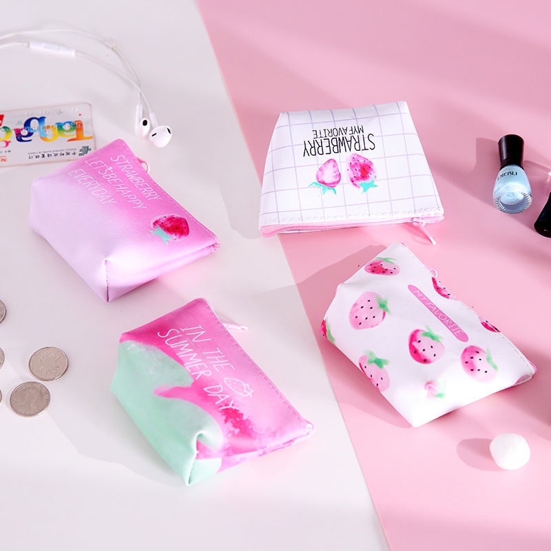 Korean version of ins girl heart strawberry coin purse cartoon fashion leather mini purse coin bag zipper small square bag