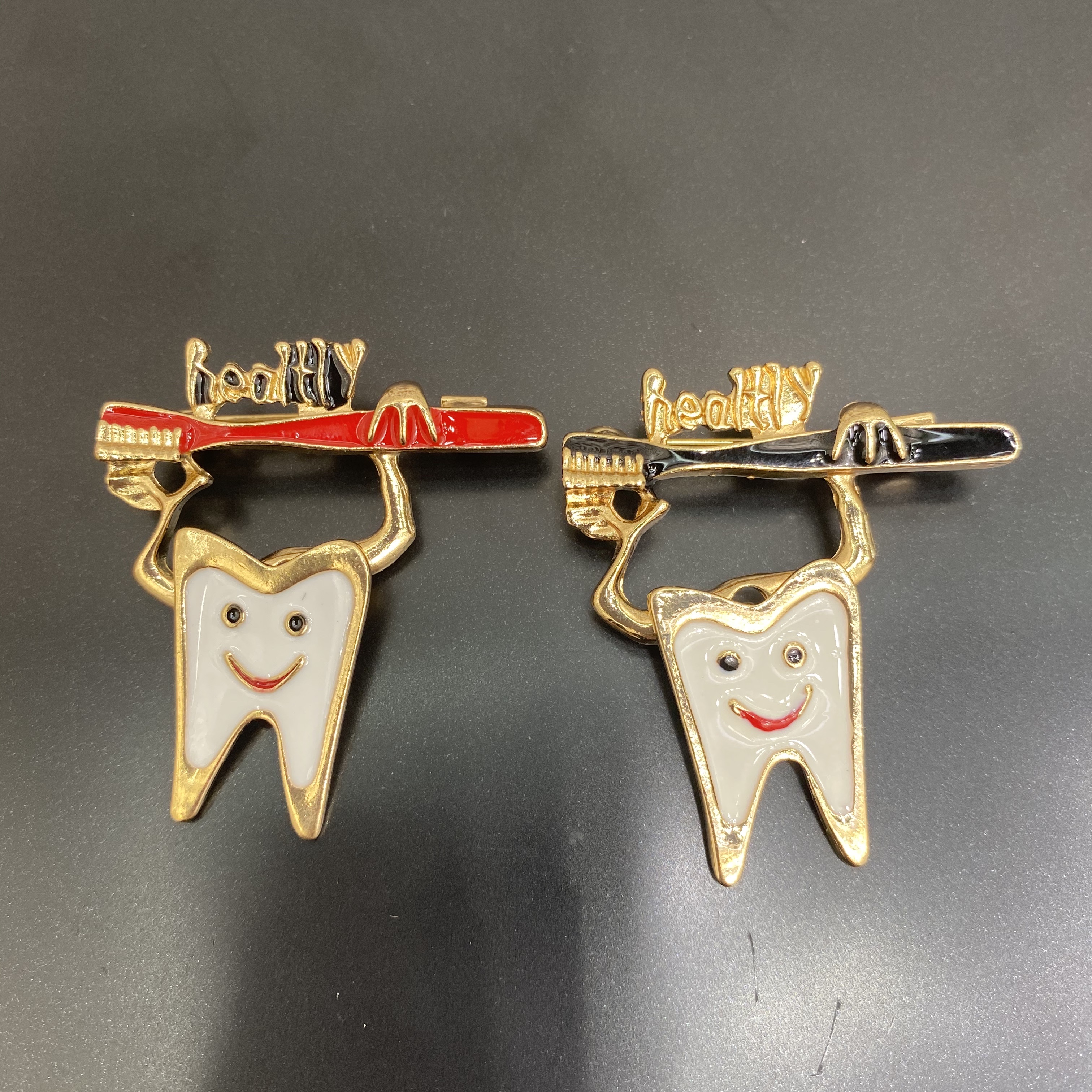 Factory direct sales of cross-border brooches, teeth, toothbrushes and corsages wholesale Application Scenario