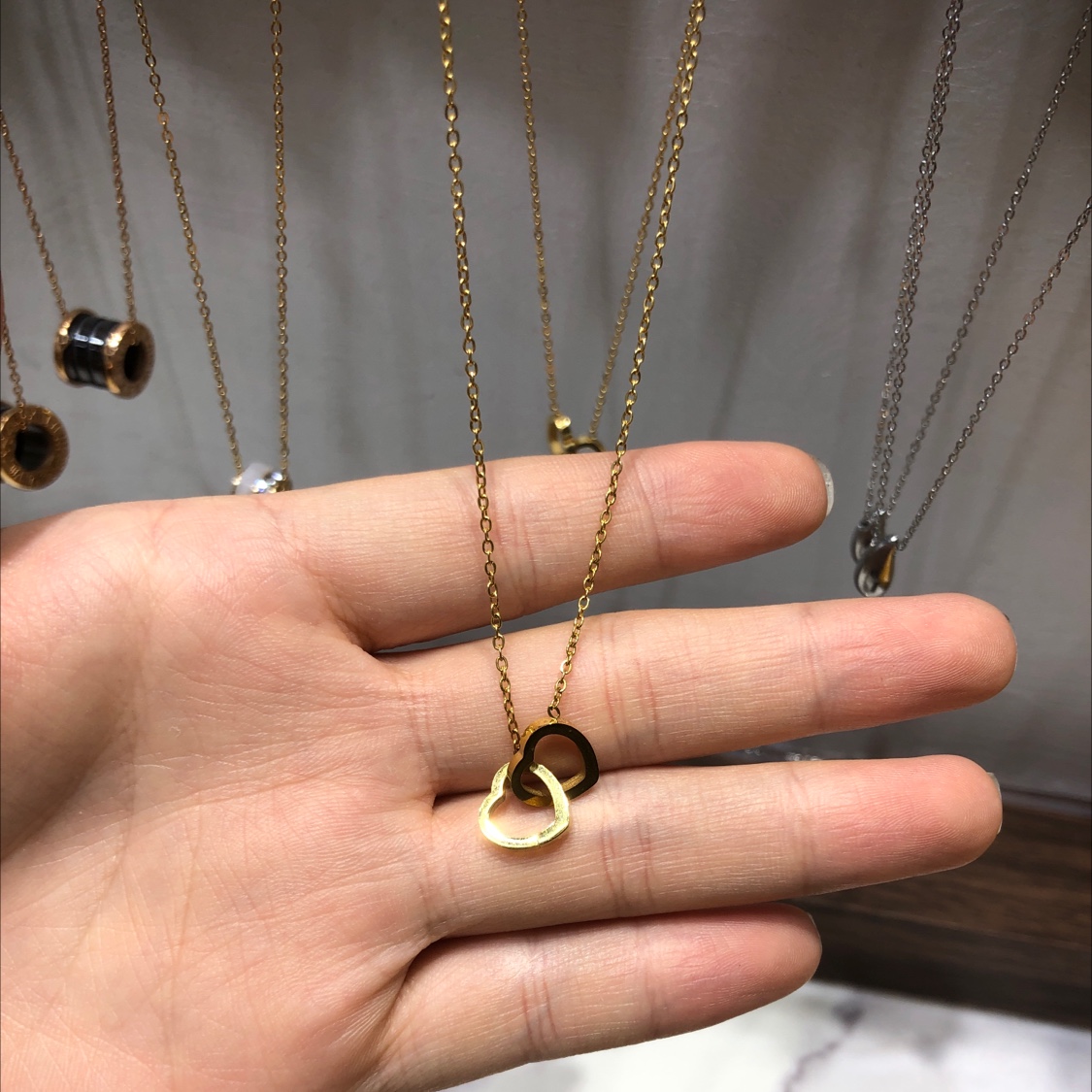 双环爱心吊坠项链