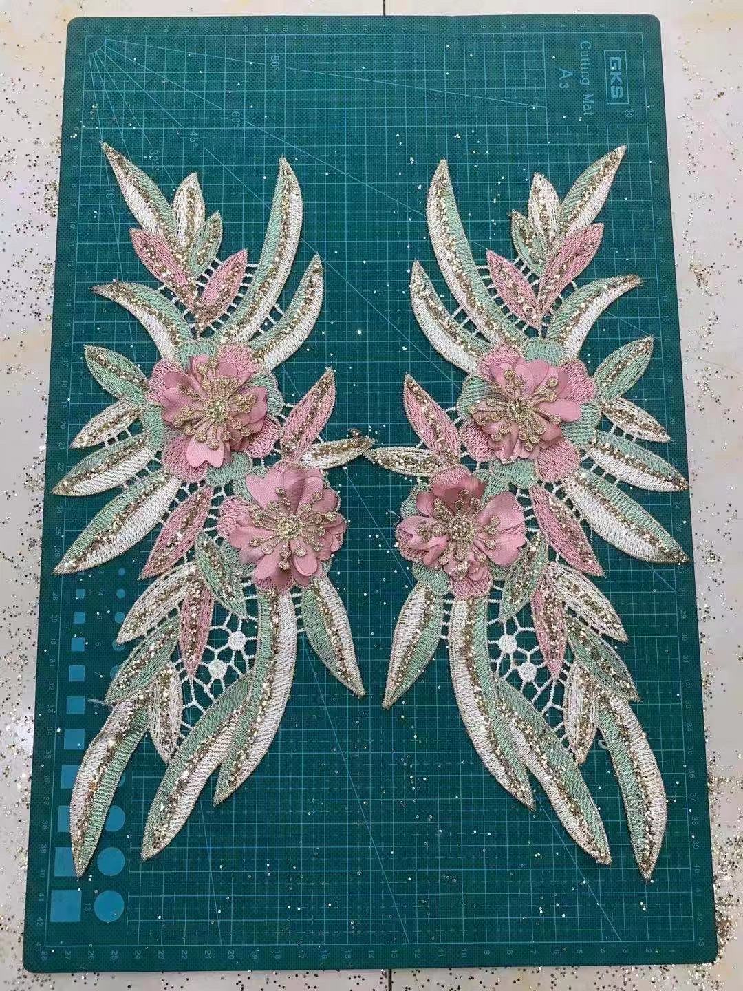 سلسلة يدوية متعددة الألوان Item Picture