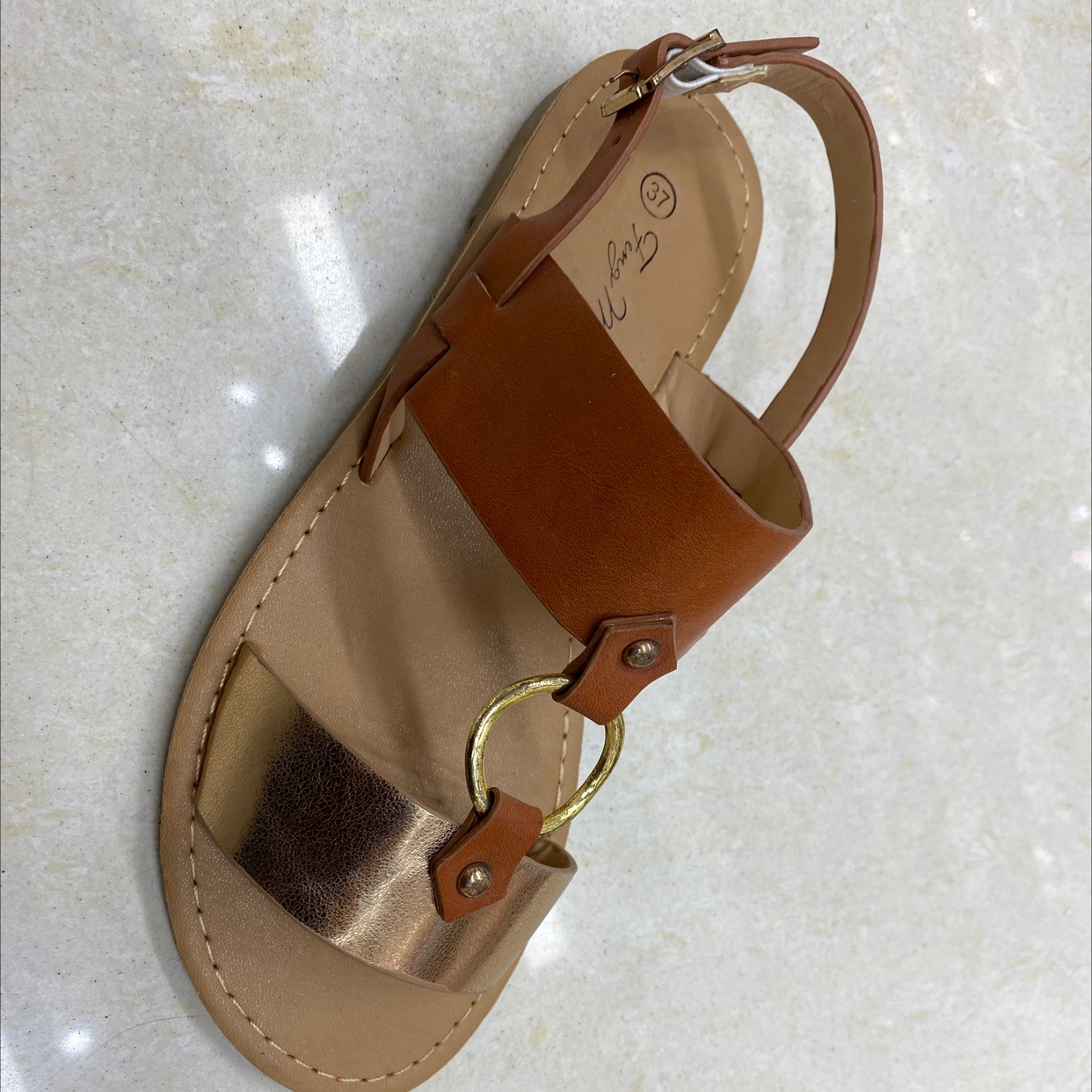Sandals 61 details Picture