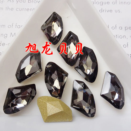 Nail art accessories: Irregular-shaped diamond flat-bottom mixed set, popular online bestseller AB color champagne-colored super sparkling water diamond Japanese nail art accessory 246 Application Scenario