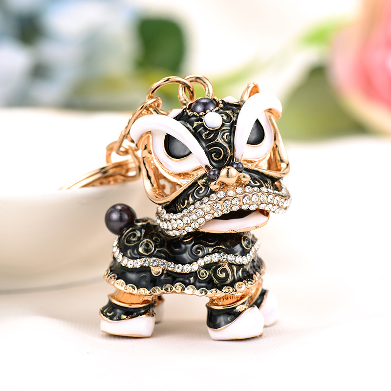 Water diamond lion dance metal accessories, creative Chinese style trendy keychain cartoon pendant Application Scenario