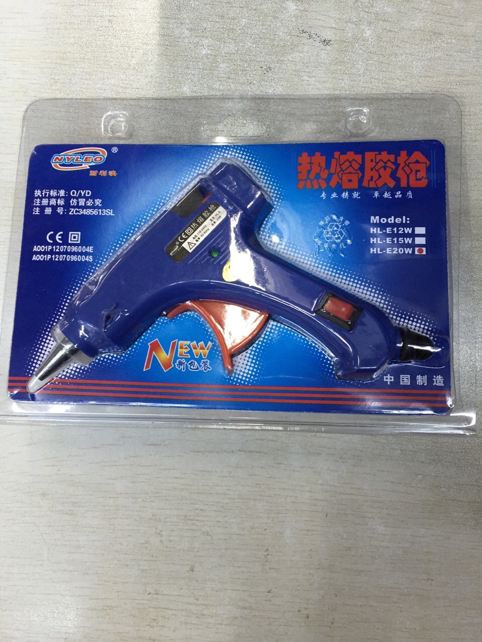 NL-E12w带开关小胶枪产品图