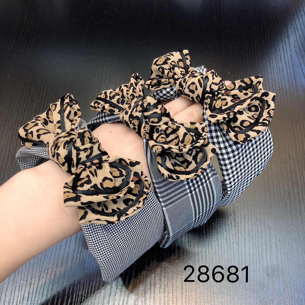 热销新款发饰时尚百搭简约发带头箍优雅发箍韩版手工打结布艺发箍发箍28681