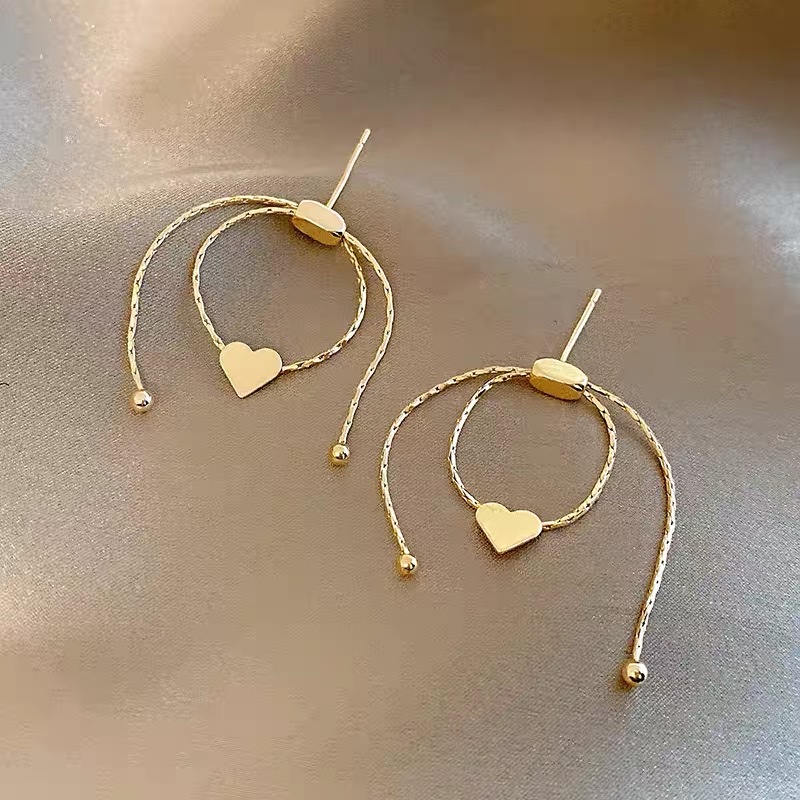 Simple, fashionable, new trend, unique and stylish design, cute earrings for girls Specification image