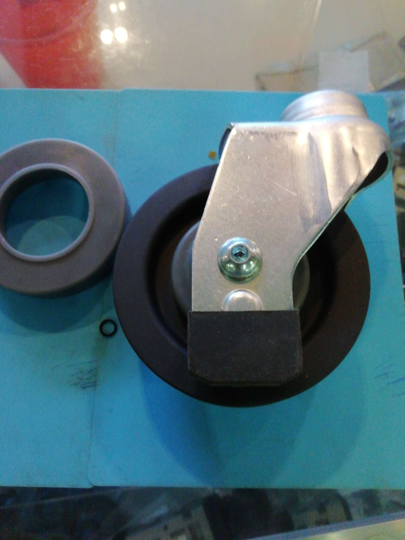 4-inch two-blade elevator wheels (Global brand) Item Picture