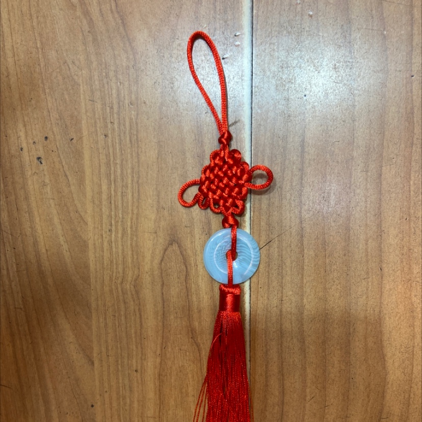 R6 plate red knot hanging white jade buckle