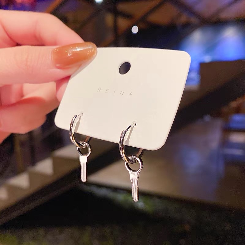 New Korean-style elegant earrings, trendy and simple long earrings with personalized design 3 details Picture