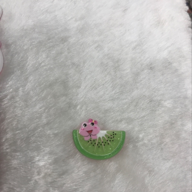 ins Cute Girl Fruit Series with half a frog kiwi and butterfly stamens accessory. Large quantity discount, quality guaranteed