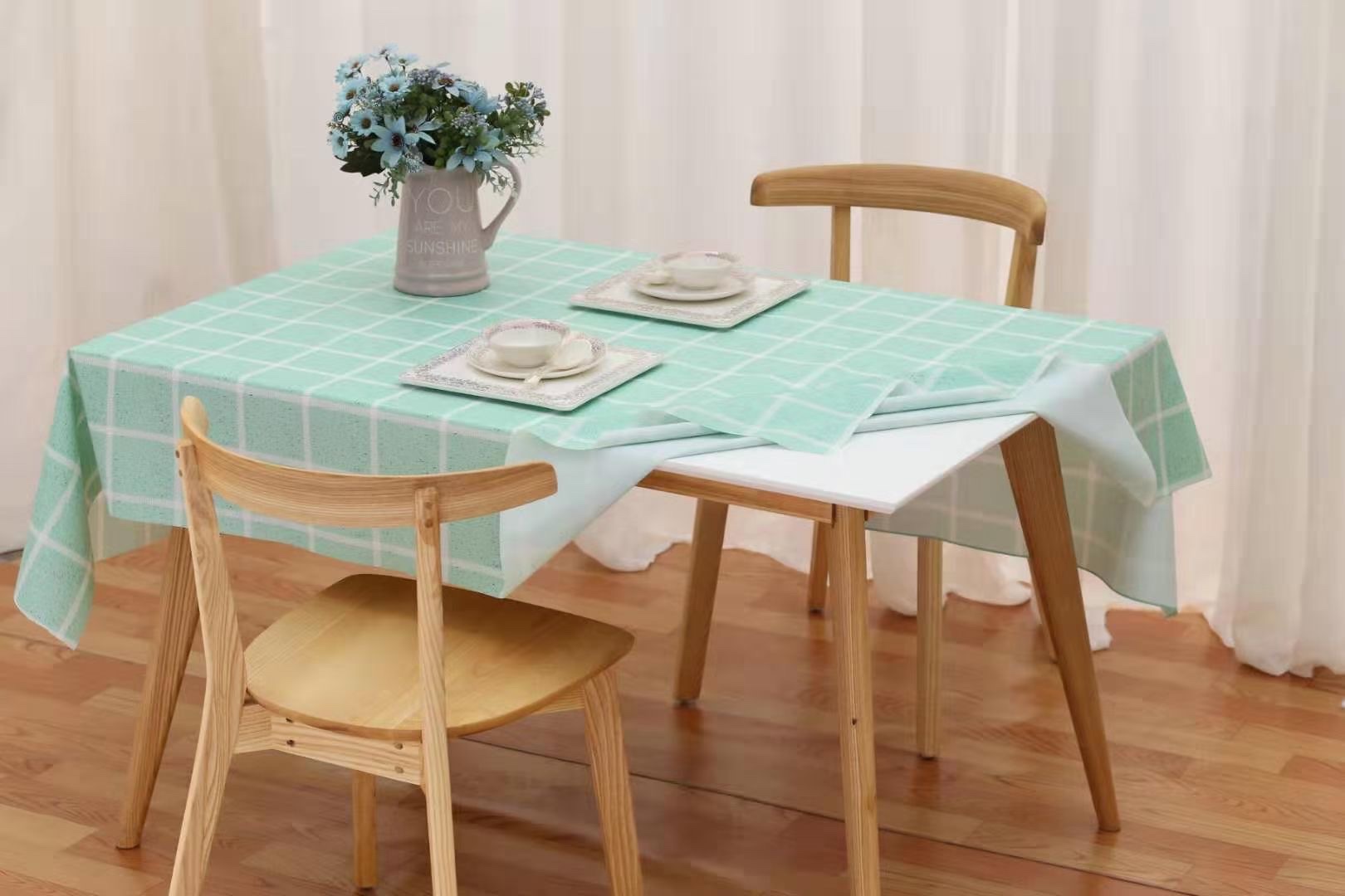 Peva Plaid Tablecloth 137 By 183㎝ Application Scenario