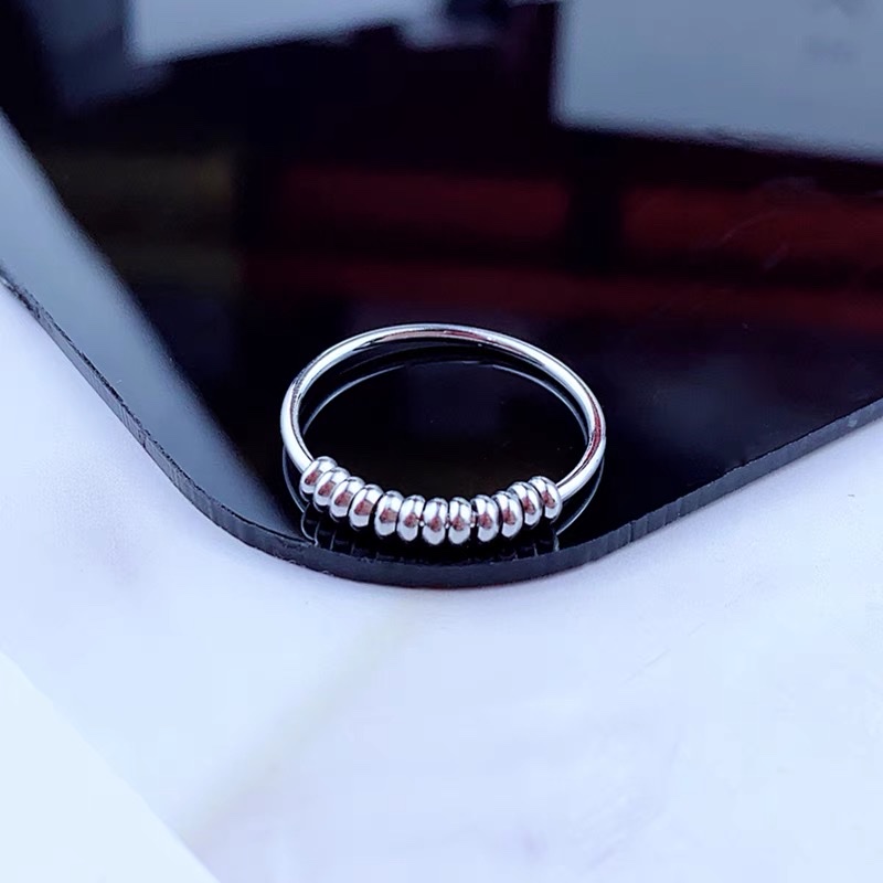 Titanium steel ring for women's index finger, trendy and fashionable, personalized couple, Internet celebrity and niche design ring details Picture