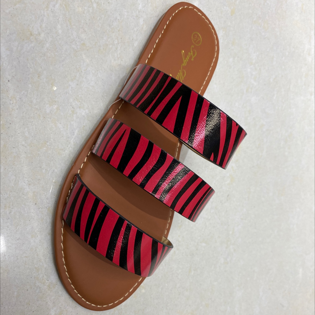 Sandal 23 details Picture