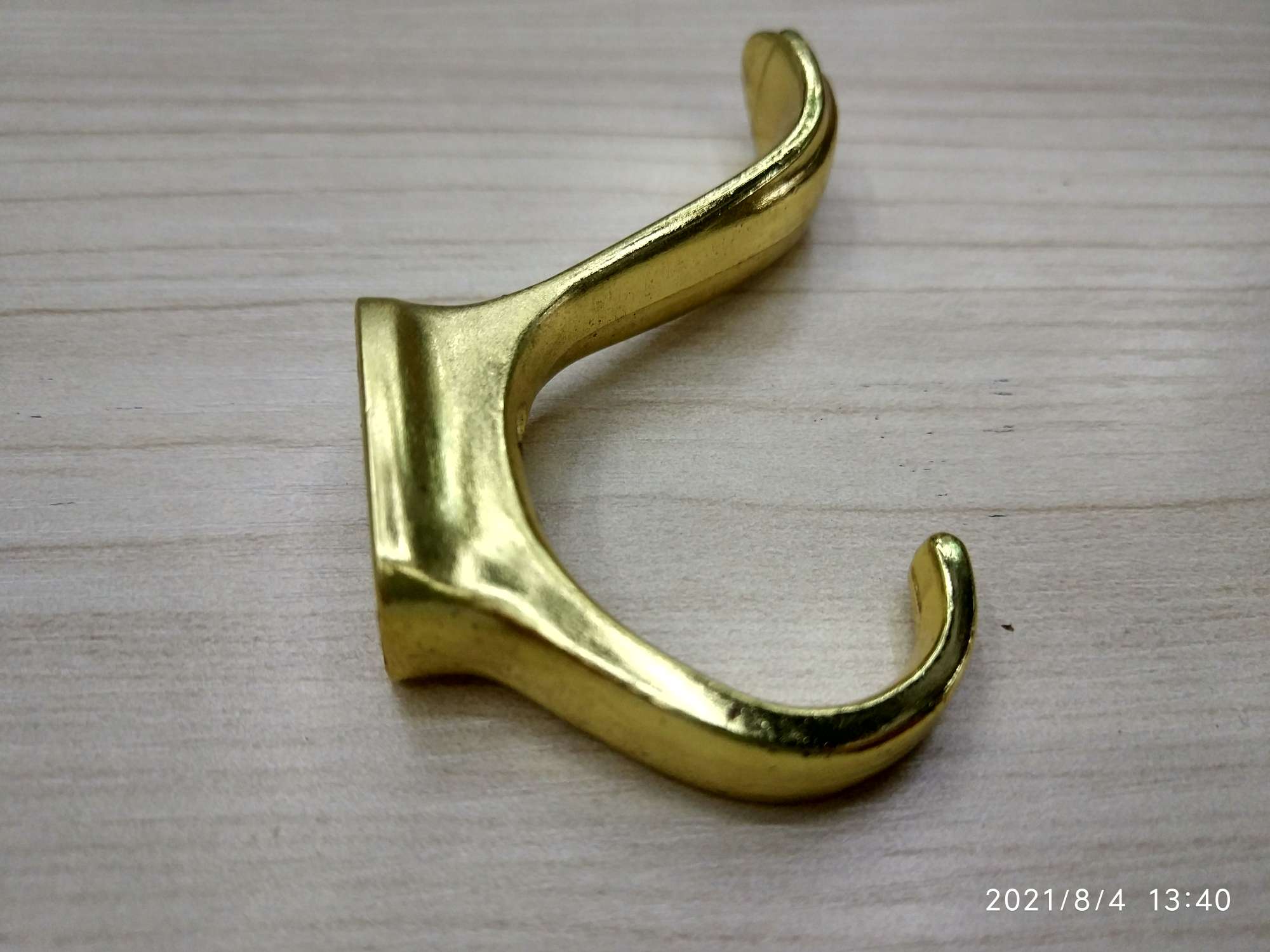 一字上下衣钩白色细节图