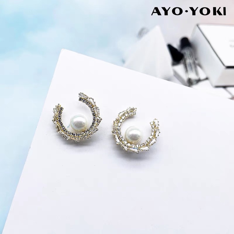 Pearl super shiny stud earrings, trendy and feminine texture earrings, high-end and elegant short hair, Korean niche and simple earrings and pendants Specification image