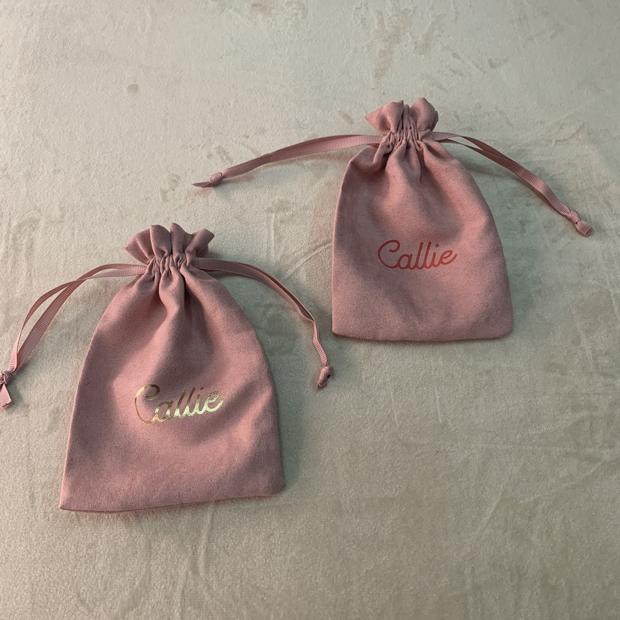 豆沙色鹿皮绒定制款多尺寸可选，logo可定制，颜色自由选择，50个一包OPP包装，5000个起订