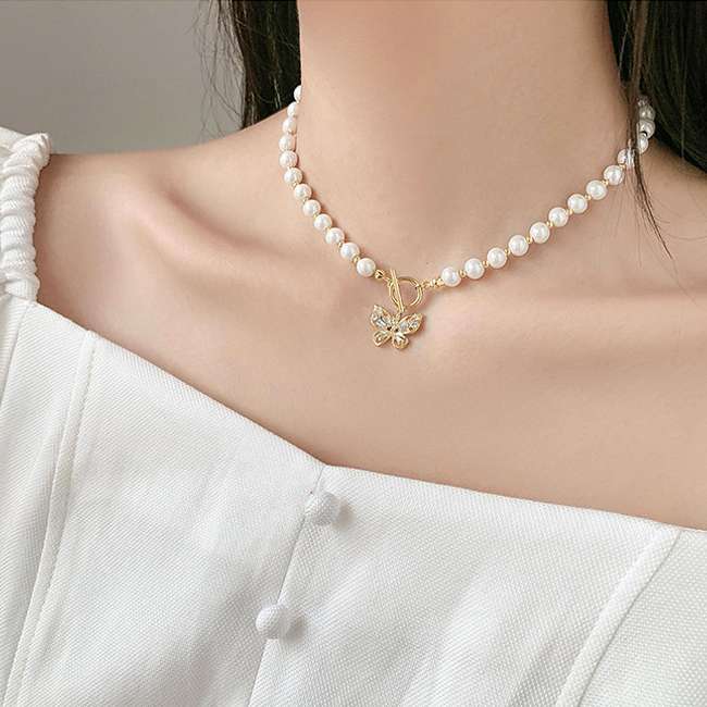 17 - Fashionable letter pearl necklace, light luxury, niche and high-end feel, collarbone chain, Korean style, cold style, Internet celebrity necklace for women detail image 1