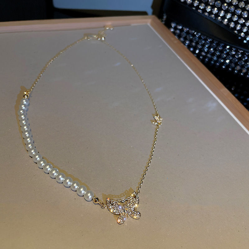 28 - Fashionable letter pearl necklace, light luxury, niche and high-end feel, collarbone chain, Korean style, cold style, Internet celebrity necklace for women