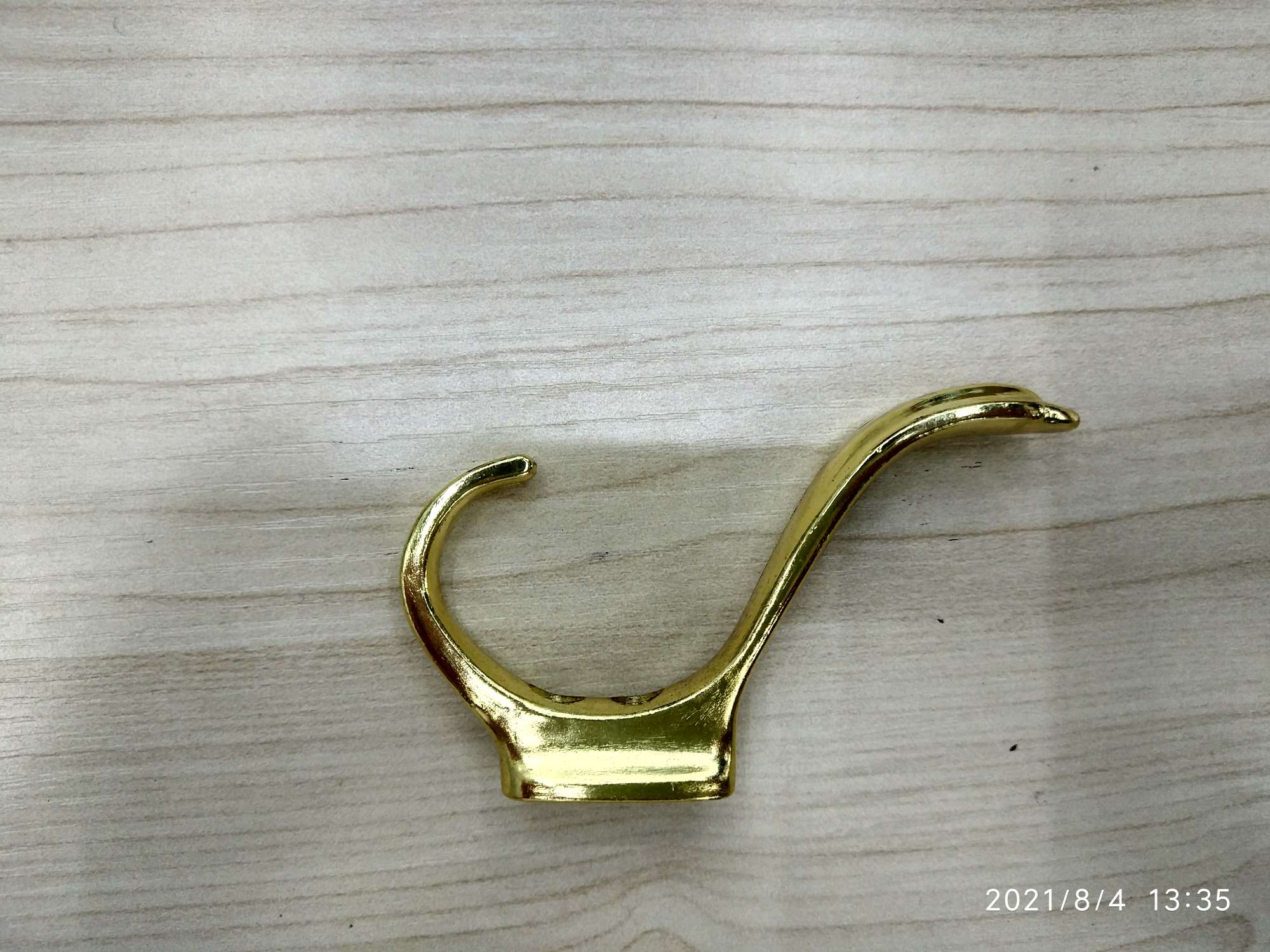 一字上下衣钩白色产品图
