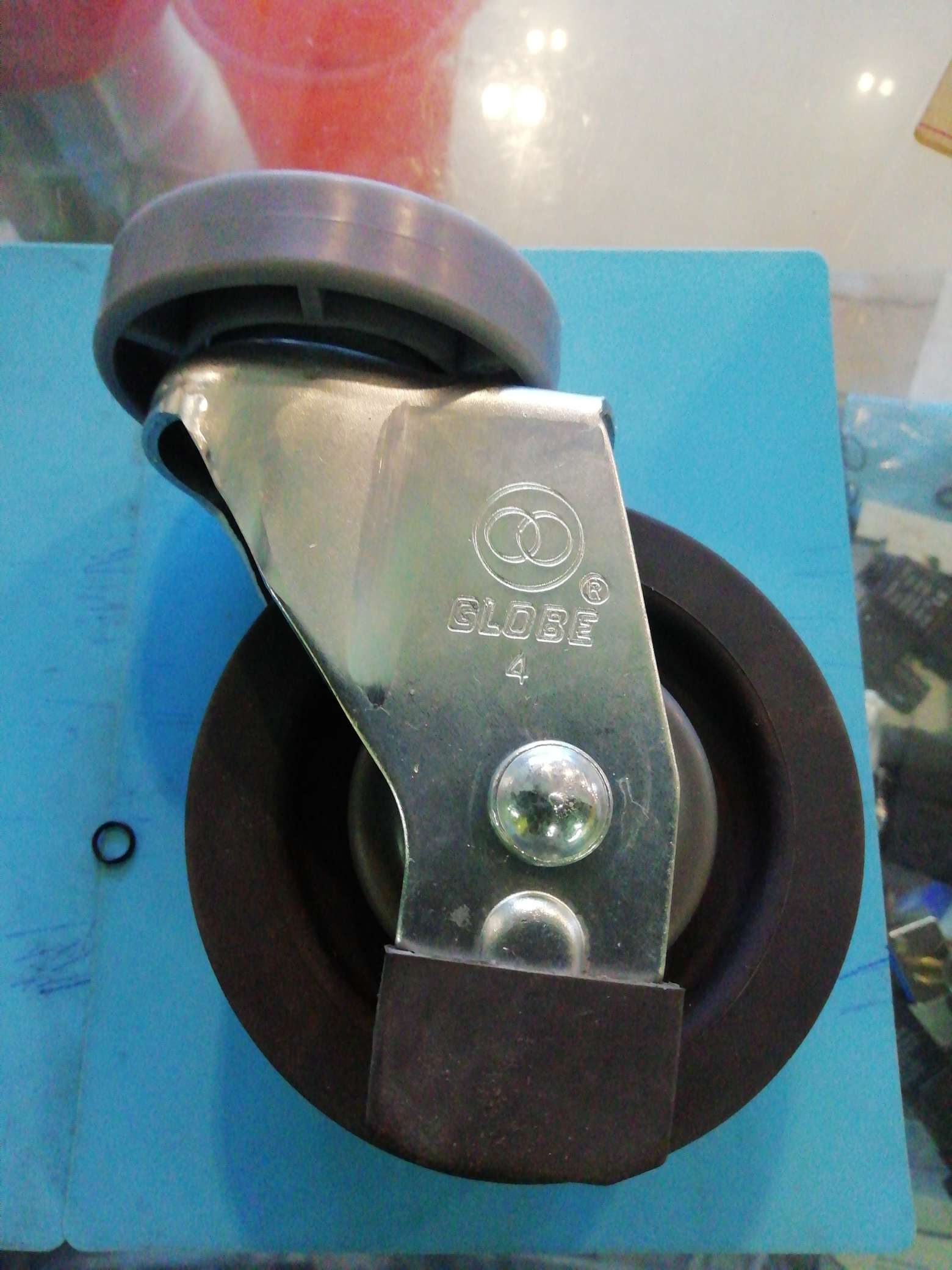 4-inch two-blade elevator wheels (Global brand) details Picture