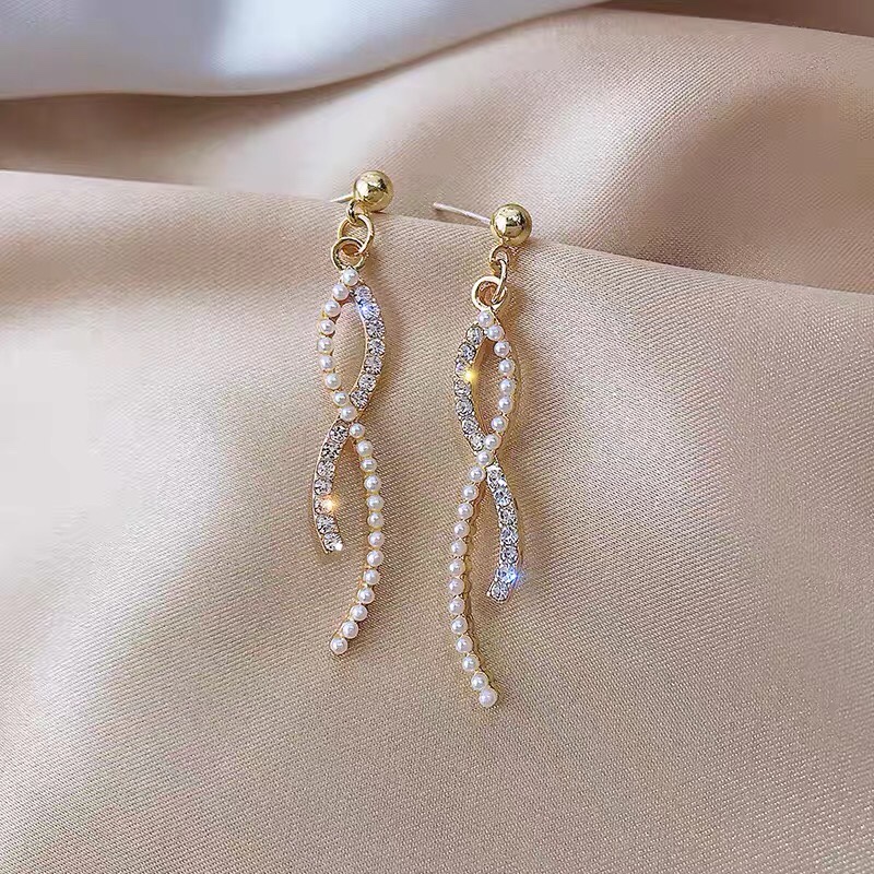 Noble creative classical pearl rhinestones shining trend star foreign style earrings