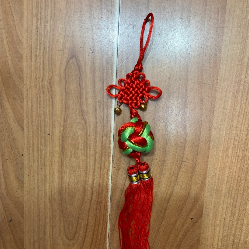 R2 red and green lucky ball for the bell
