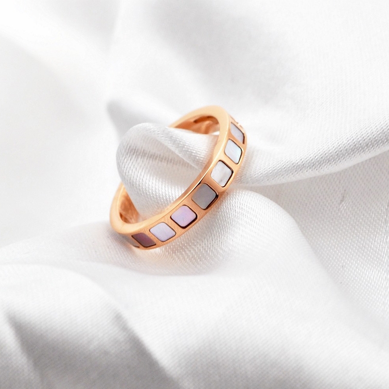 High-grade ring female ring niche design light luxury cold fashion personality index finger ring square shell ring 21