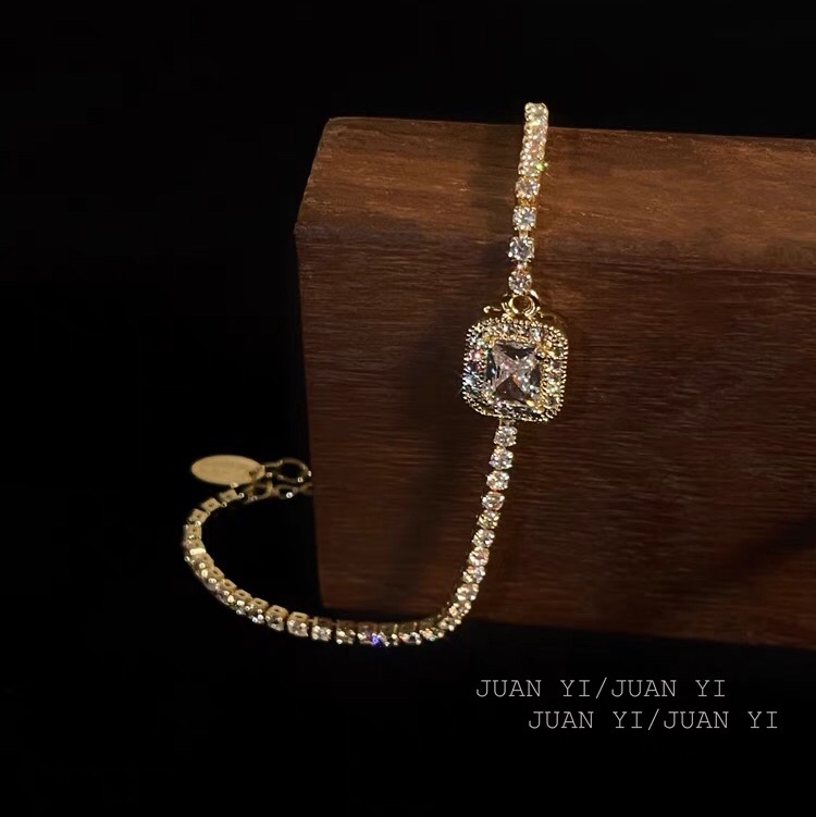 Bracelet one 13