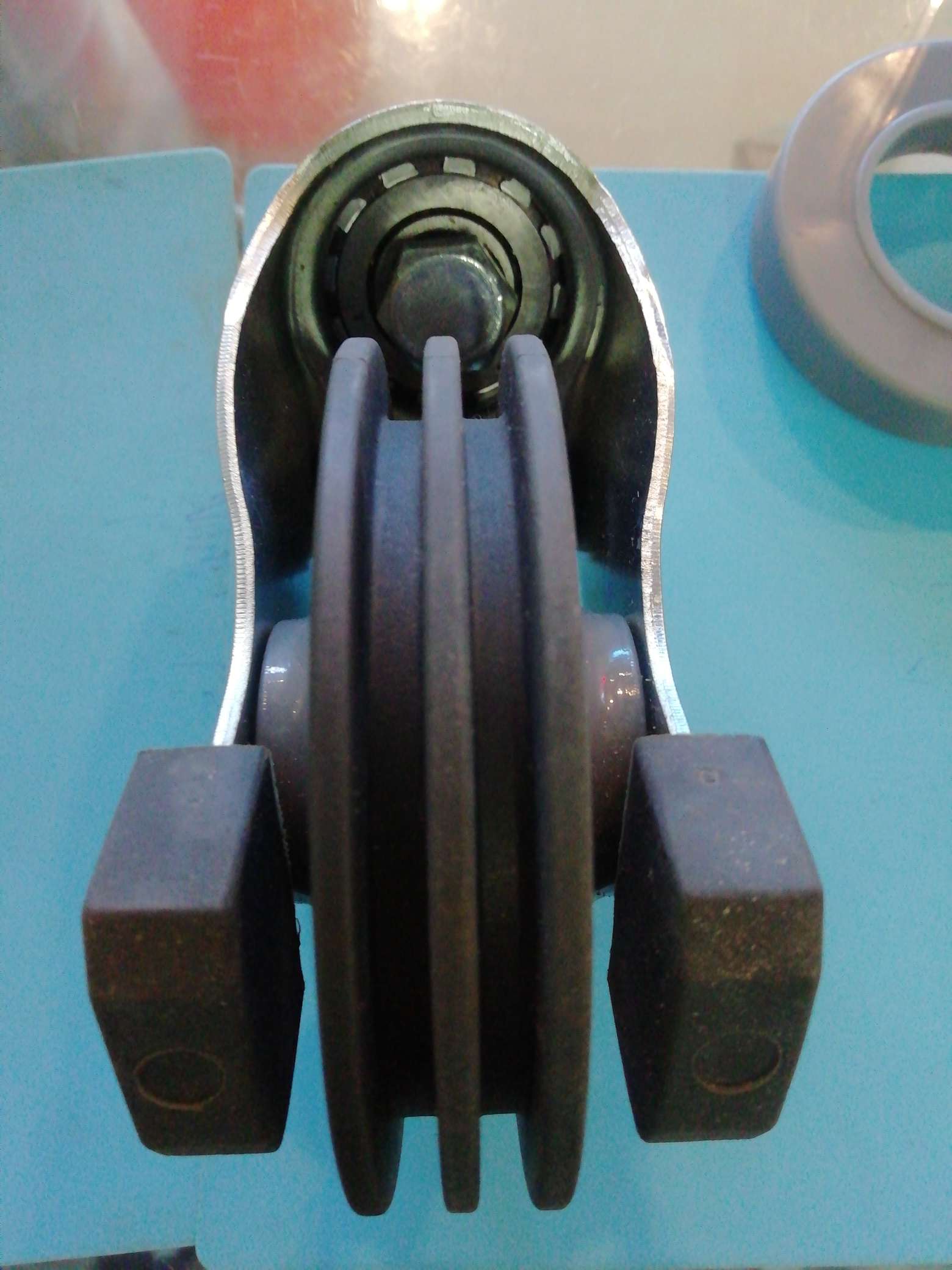 4-inch two-blade elevator wheels (Global brand) Specification image