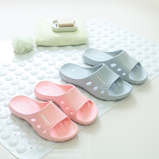 Slippers 99 full figure