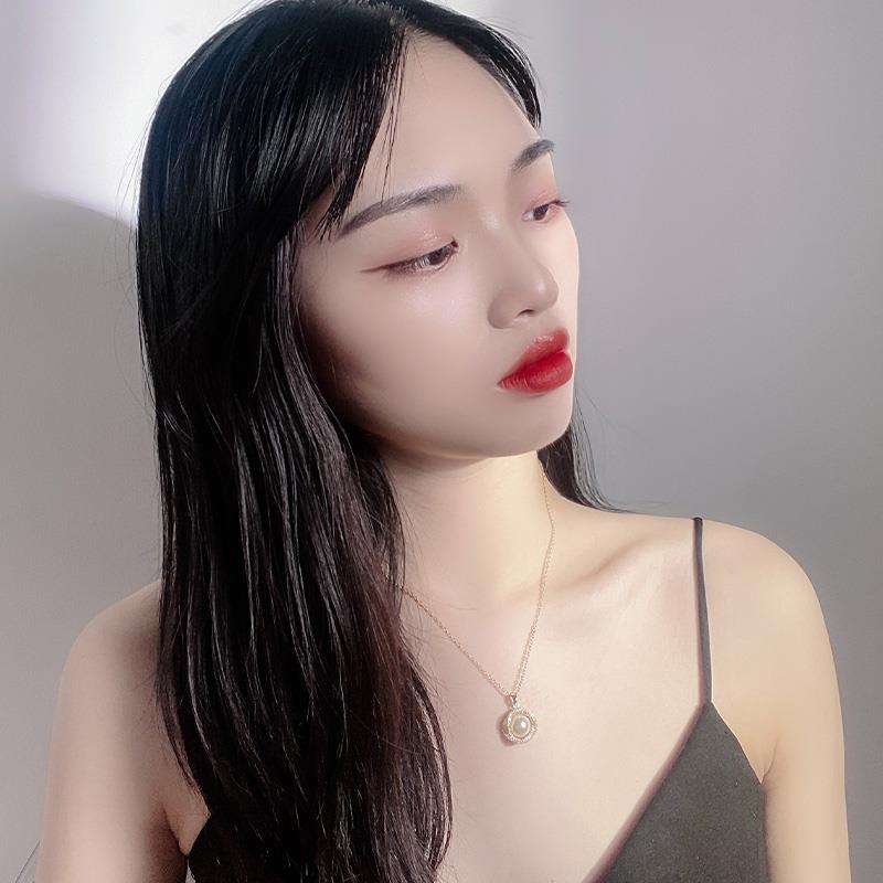 52 - Fashionable letter pearl necklace, light luxury, niche and high-end feel, collarbone chain, Korean style, cold style, Internet celebrity necklace for women Specification image