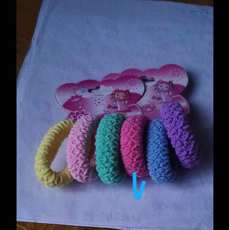 Accessories 1, 5