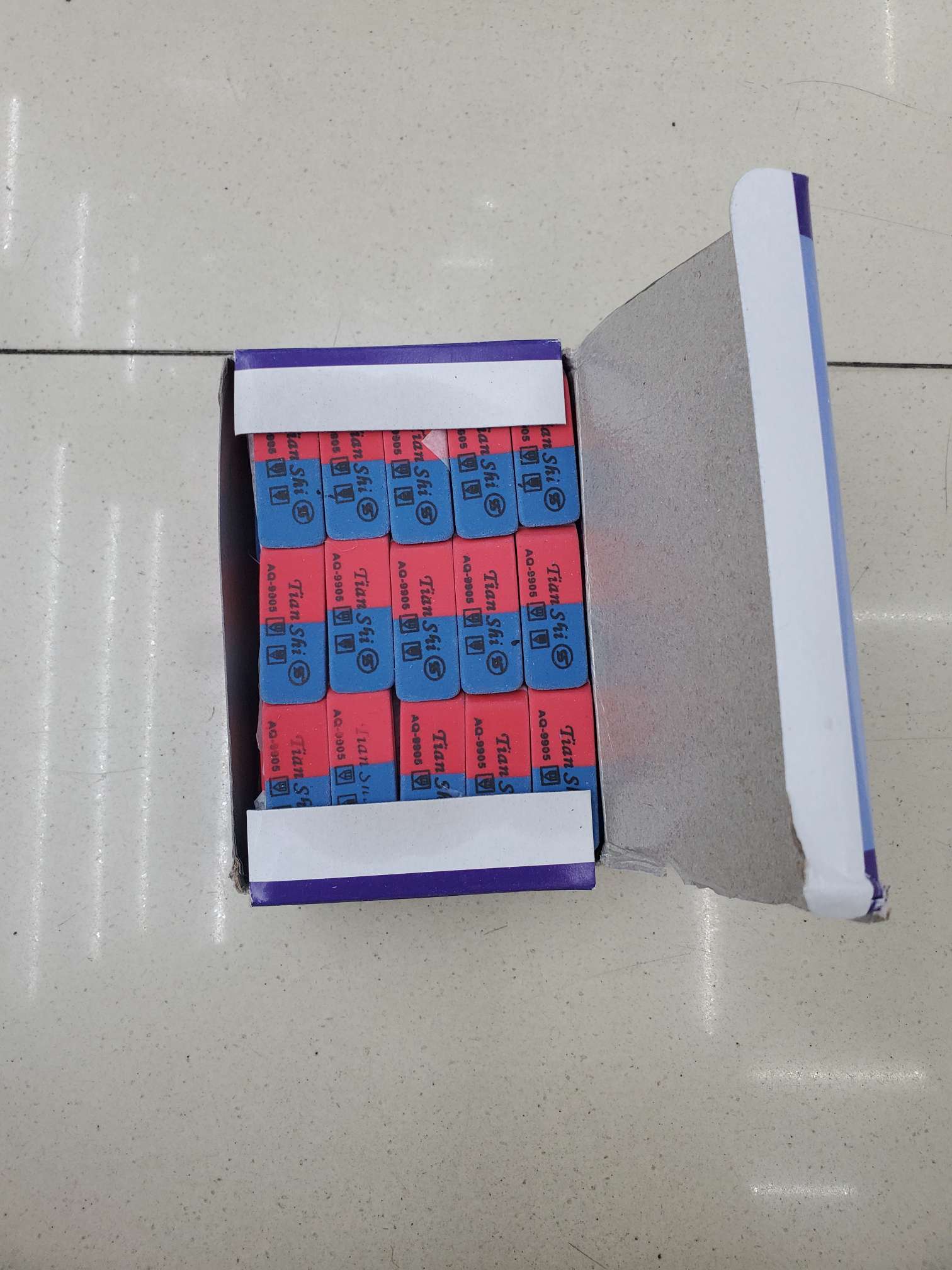 Eraser, study and office supplies, rectangular two-color eraser Specification image