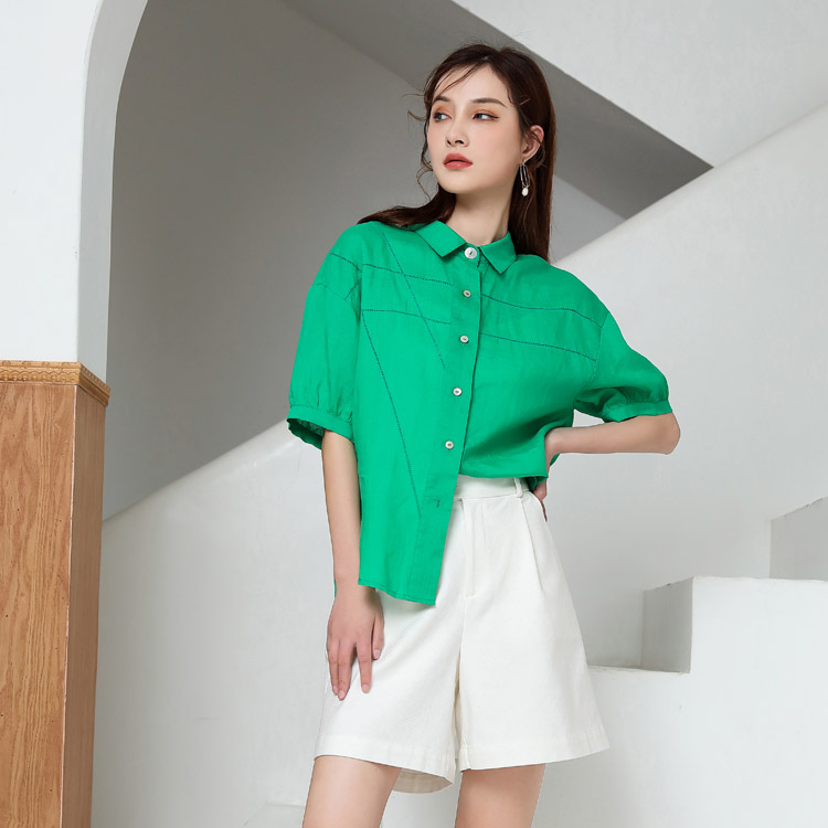 Jimmy Seio shirts, the same style as those in the summer shopping mall, feature a single-breasted polo collar. This unique design is high-end, fashionable, casual and versatile Application Scenario