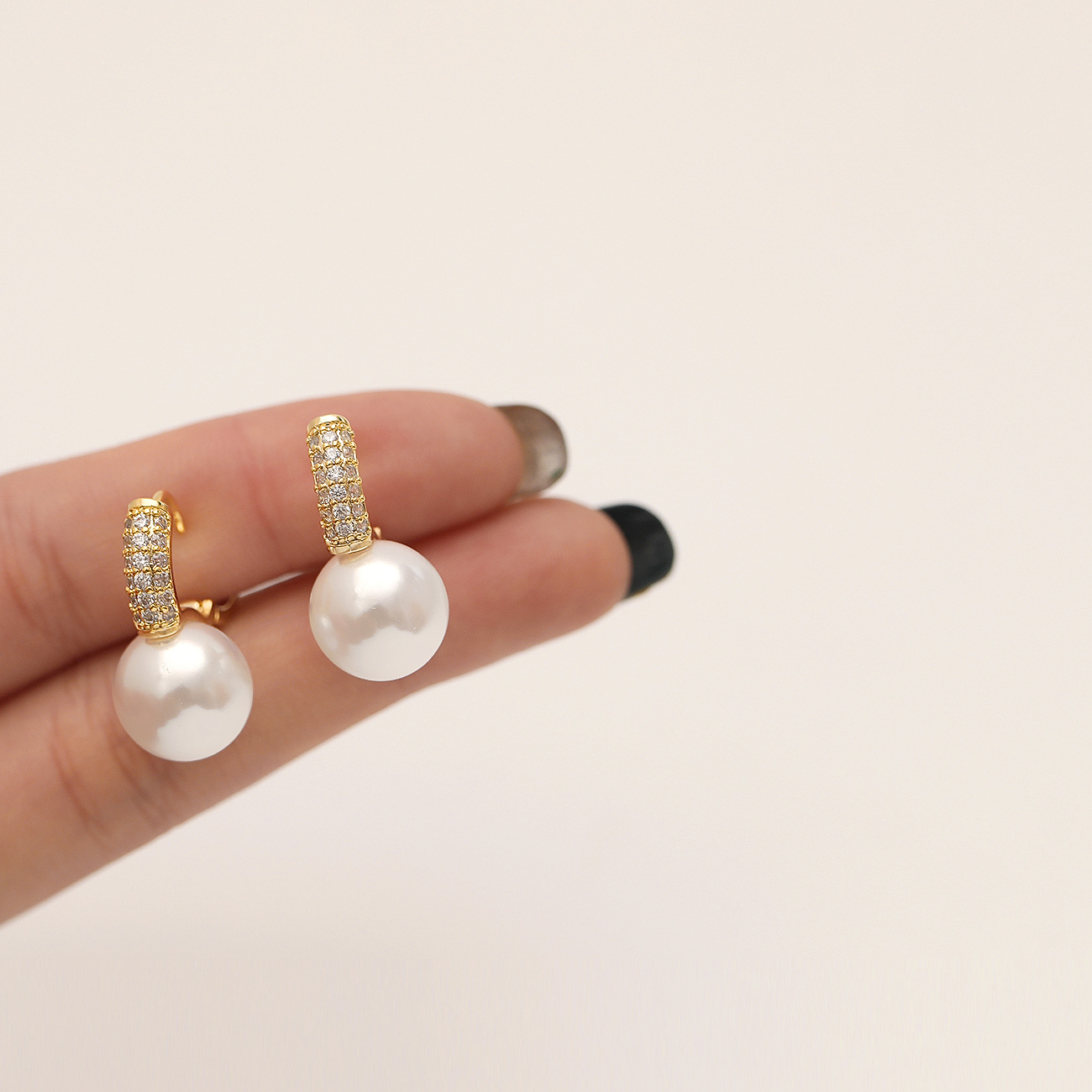Dongdaemun metal minimalist pearl earrings Korean fashion temperament 14K true gold all-matching earrings for women