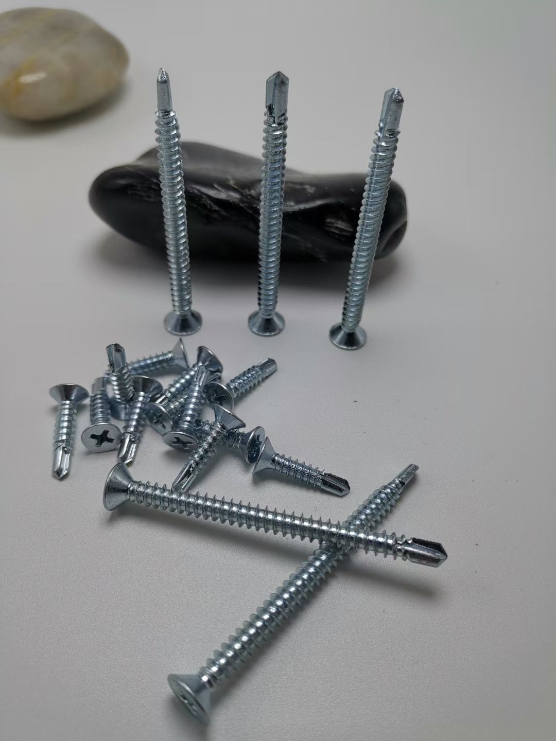 Yiwu Good Goods Huasi Drill Tail Screws 2 pic 3