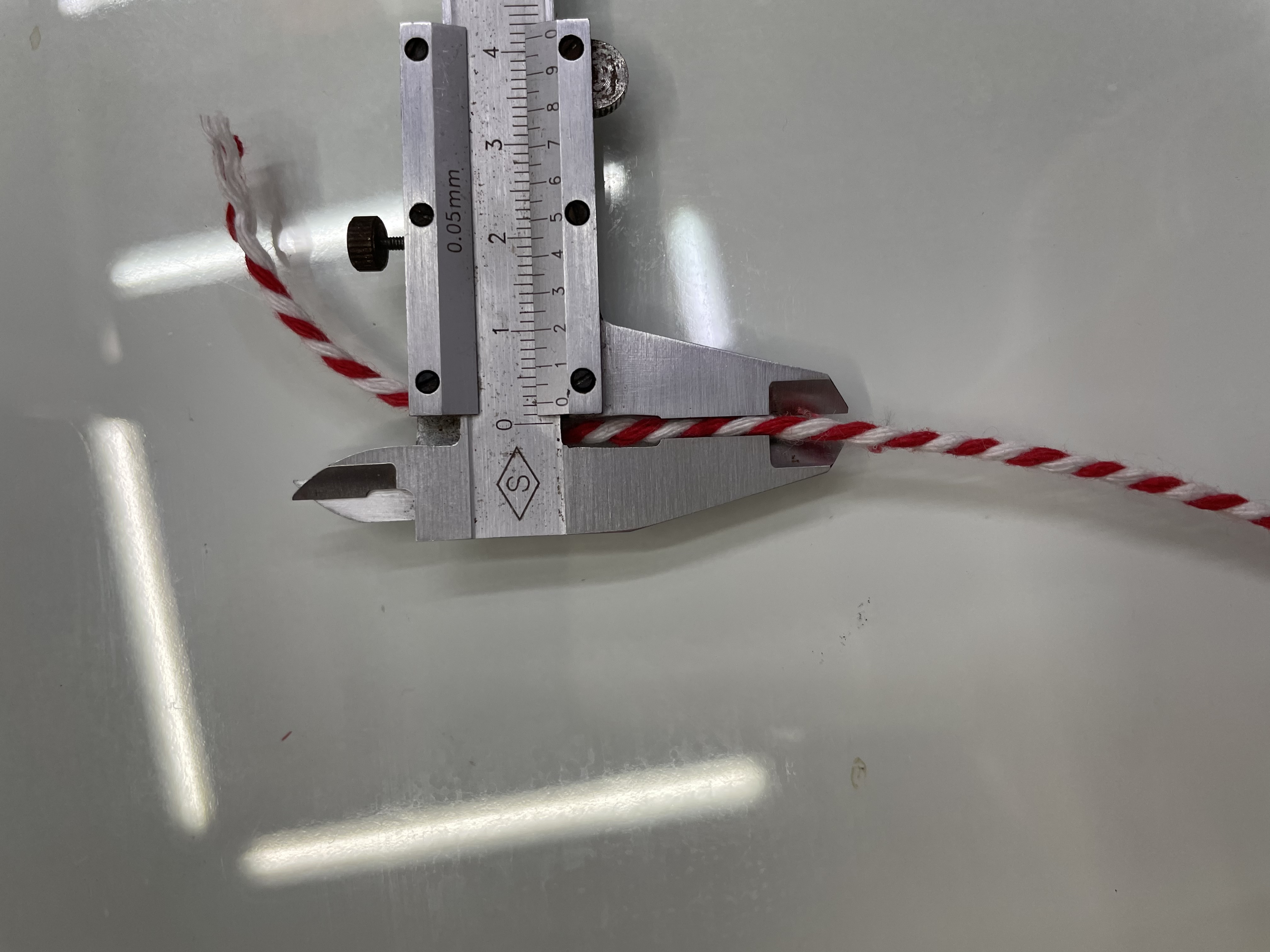 Red And White Cotton Rope 3Mm Rope Binding Rope Decorative Rope Handicraft Rope Application Scenario