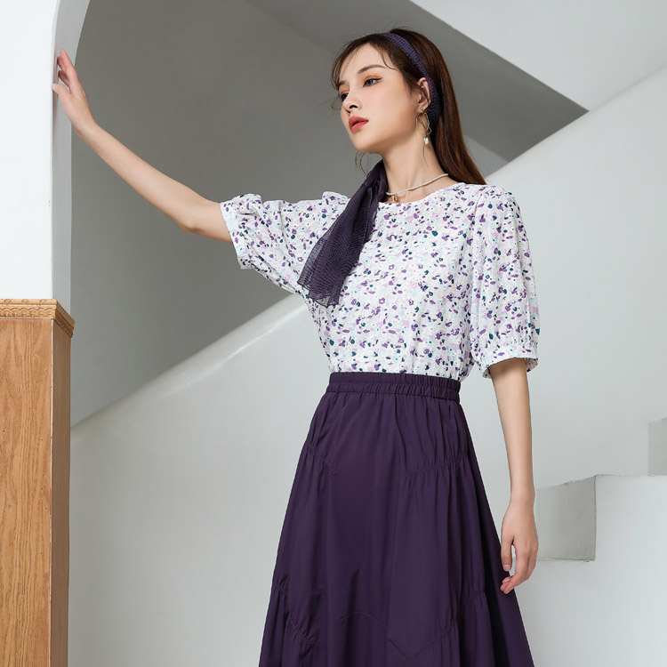 Jimmy Seio's 2021 summer new floral short-sleeved T-shirt features a delicate and niche design with a ladylike charm details Picture