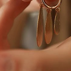 Pendientes de tres gotas de agua