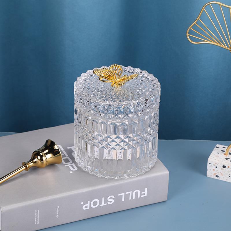 Clear candy jar with lid