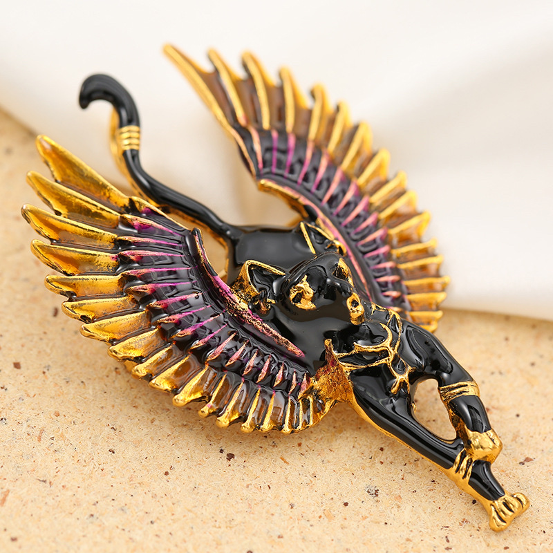 Animal brooch, ancient Egyptian oil-dripping t statue brooch, Sphinx cute and creative brooch details Picture